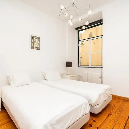 Apartman Charming 2 Bedroom Next To Praca Da Figueira