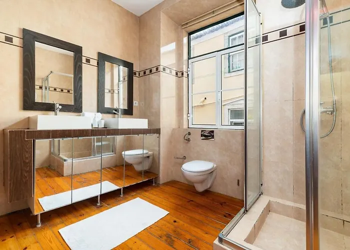 Charming 2 Bedroom Next To Praca Da Figueira Διαμέρισμα *