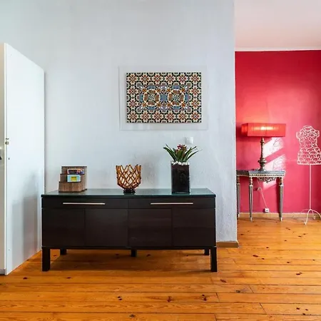 アパート Charming 2 Bedroom Next To Praca Da Figueira リスボン
